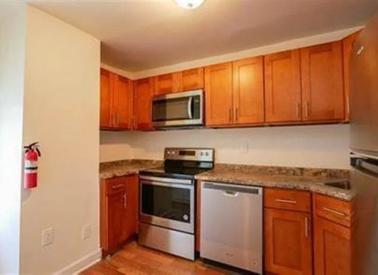 38 N Iowa Ave #2 — Photo 2