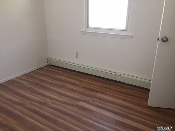 5th image of 12 Juanita Ave