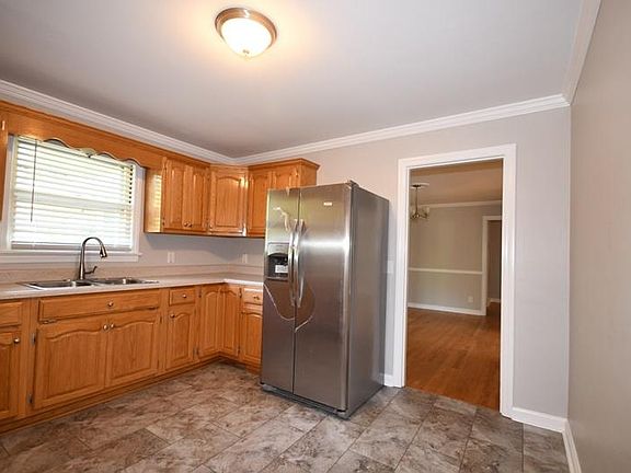 5th image of 5 Belvoir Cir