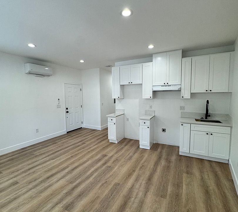 1st image of 5201 E Anaheim Rd #9
