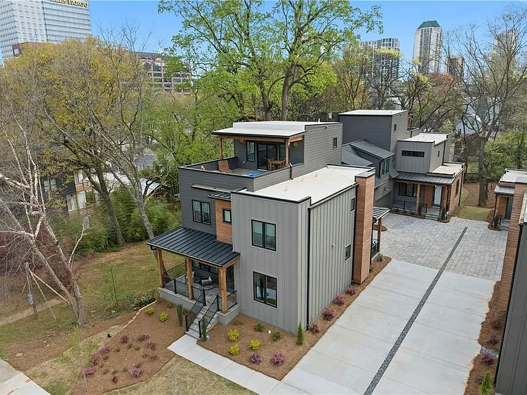 1231 Holly St NW — Photo 5