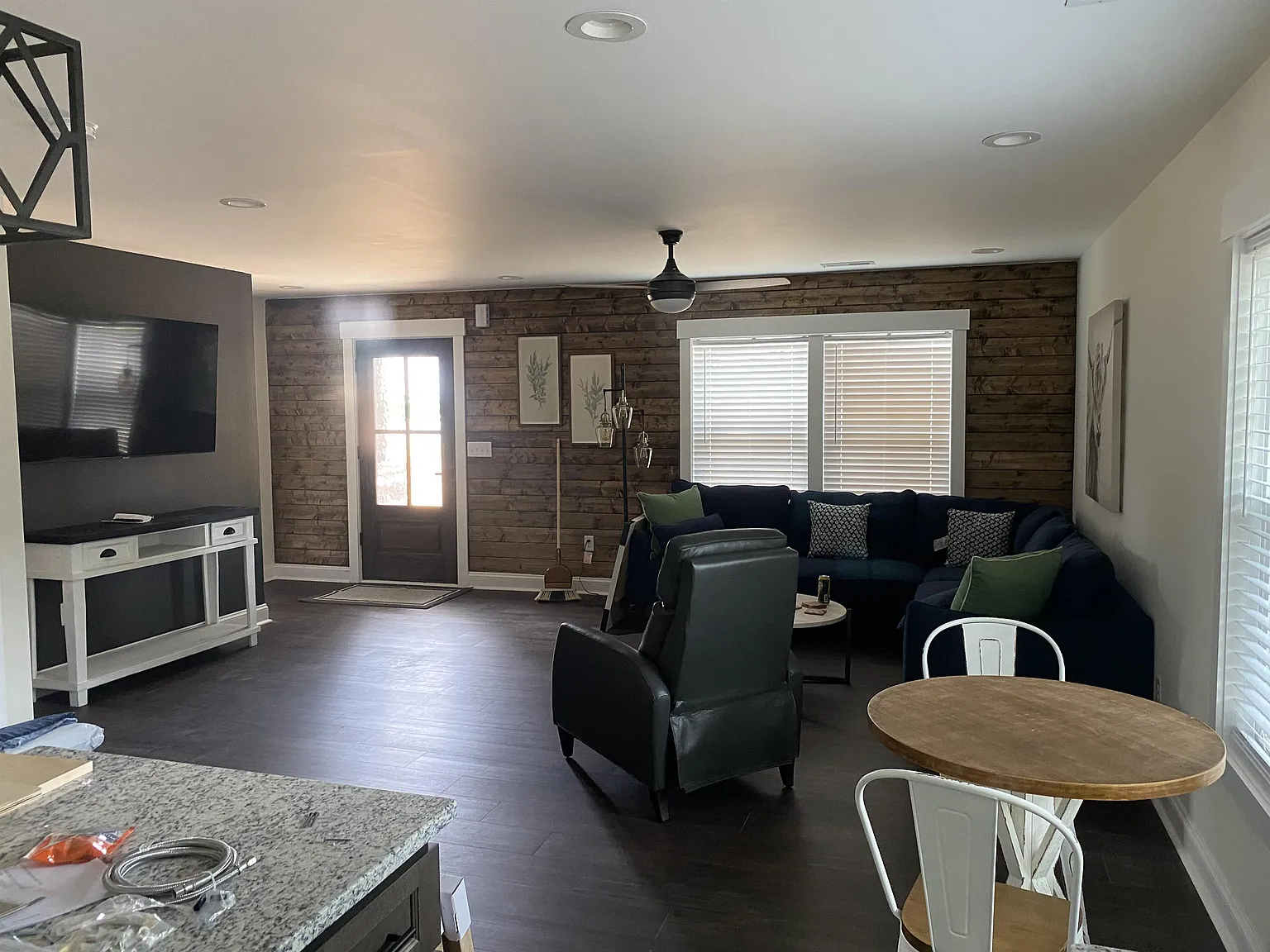 207 Potts Street Unit A - 1 — Photo 2