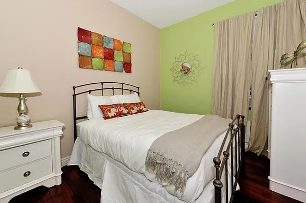 Rented by Eisenberg Exclusives | media 116