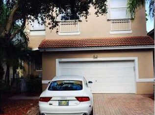 1125 River Birch St, Hollywood, FL 33019