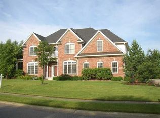 13846 Smokey Ridge Dr, Carmel, IN 46033