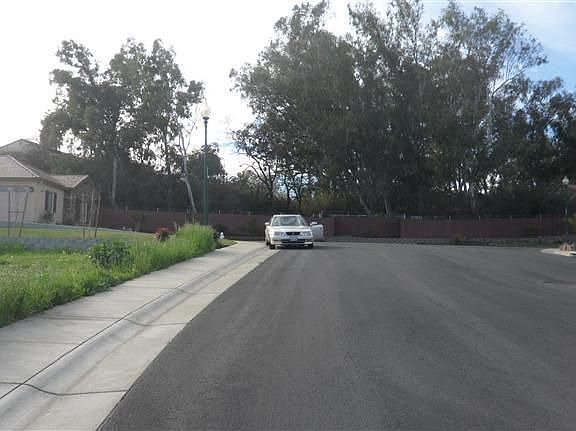 3rd image of 3001 Chardonnay Ct