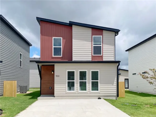 900 Massachusetts Ave, Bentonville, AR 72713