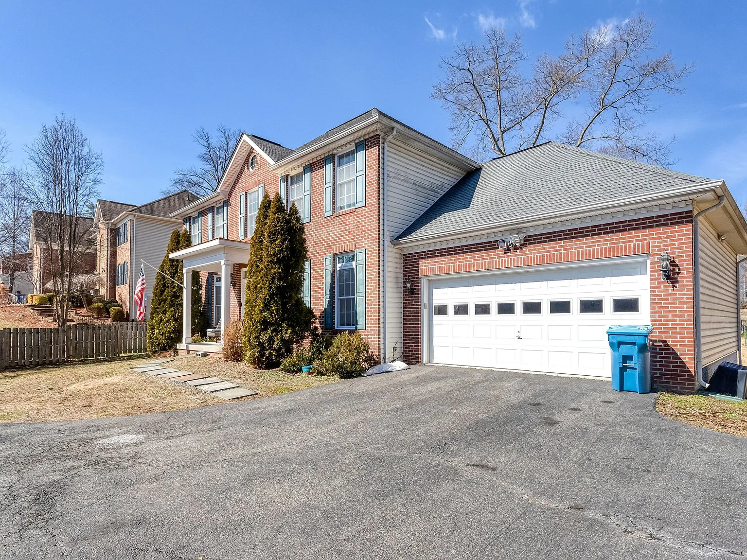 6 bed, 3618 sqft, $5,499 — Photo 4