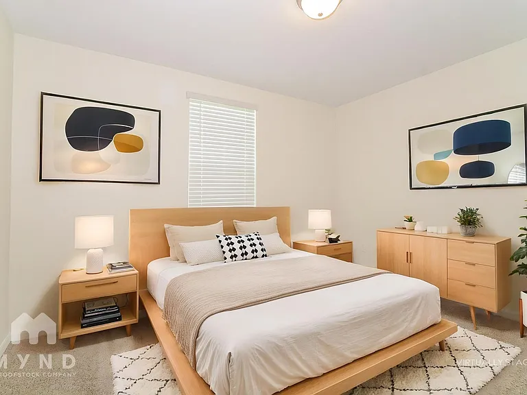 796 Griffon Ave — Photo 3