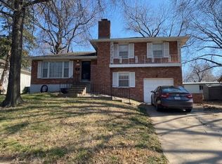 9317 Kessler Ln, Overland Park, KS 66212