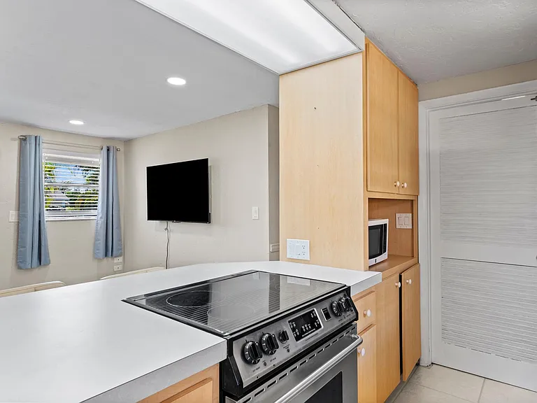 200 E Langsner St #1 — Photo 15