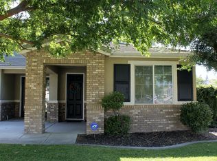 2862 16th Ave, Kingsburg, CA 93631