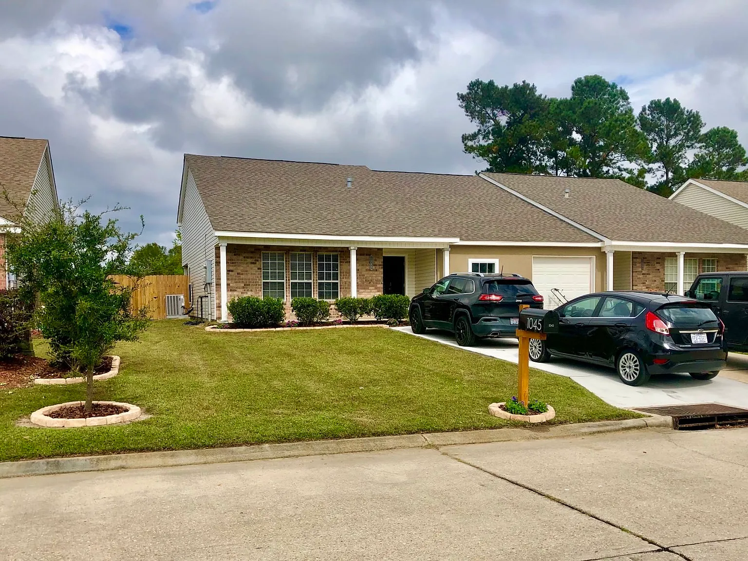 4 bed, 1750 sqft, $2,400 — Photo 1