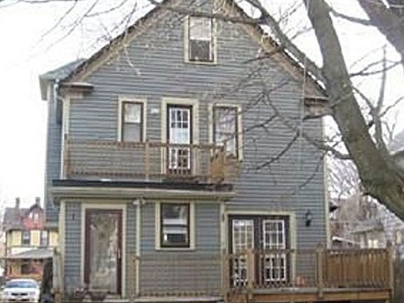 2nd image of 3720 Archwood Ave