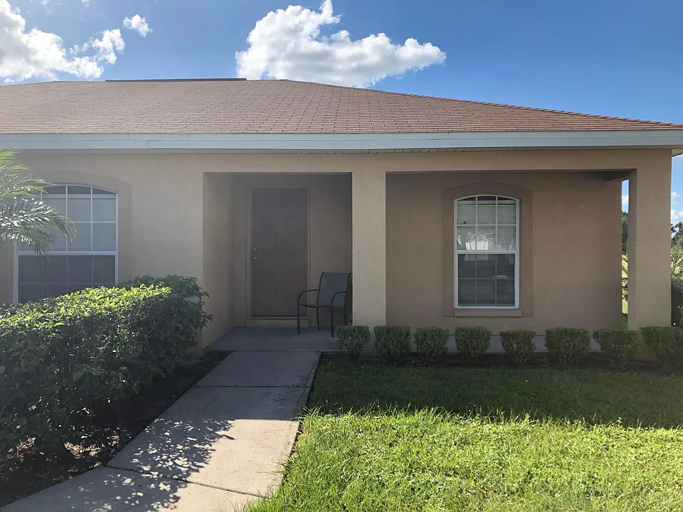 1368 Laurel Glen Dr