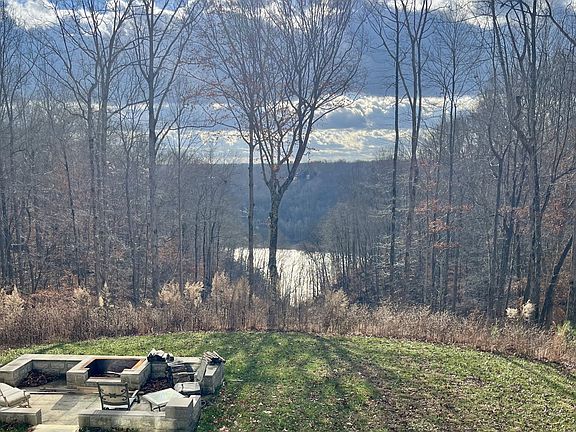 2nd image of 567 Riverwatch Trce
