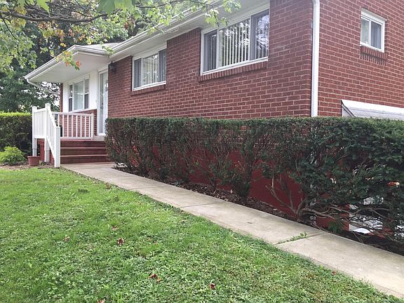 2nd image of 201 Garden City Dr