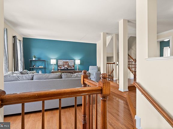 5th image of 20867 Derrydale Sq