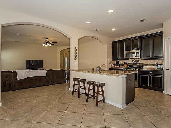5th image of 220 Morgan Isle Ln