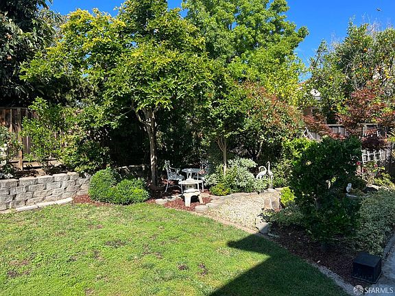 4th image of 3007 Abelia Ct