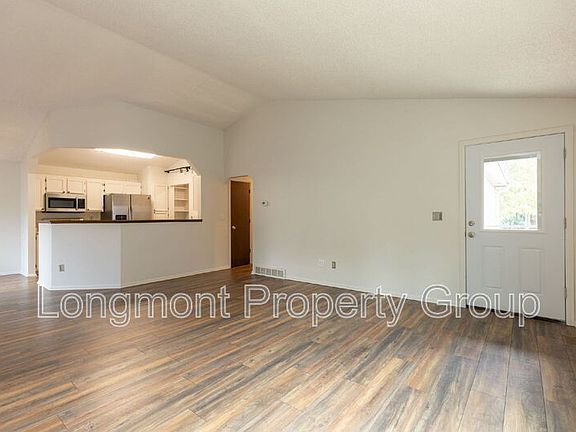 4th image of 1610 Ervine Ave