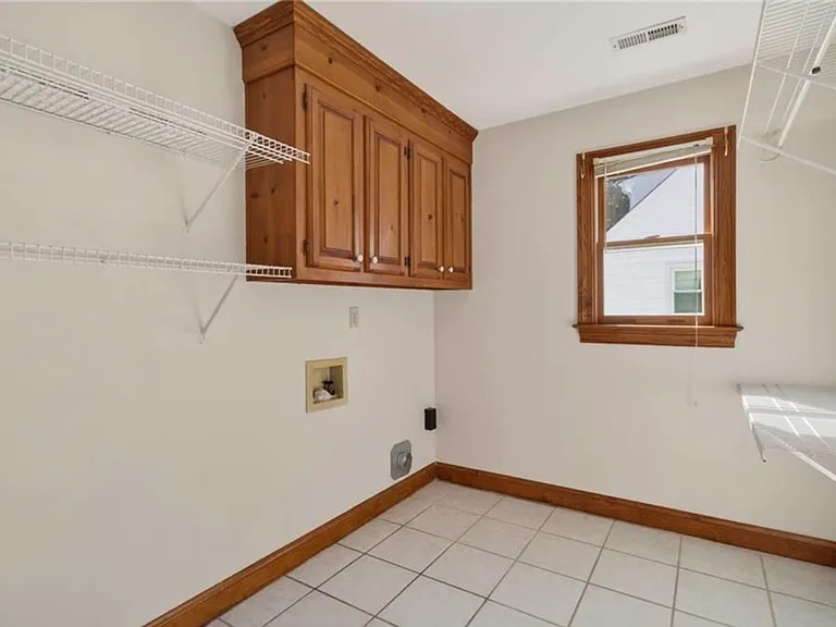 730 Beckley Ln — Photo 12