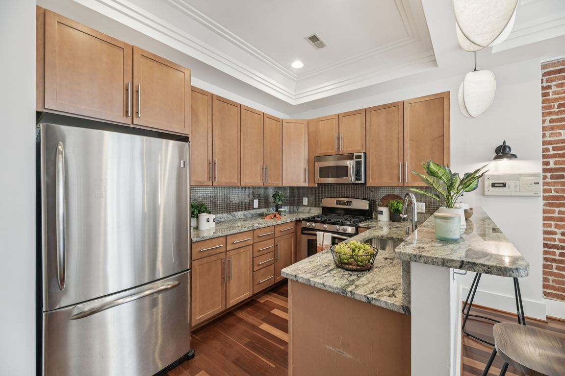 next background image