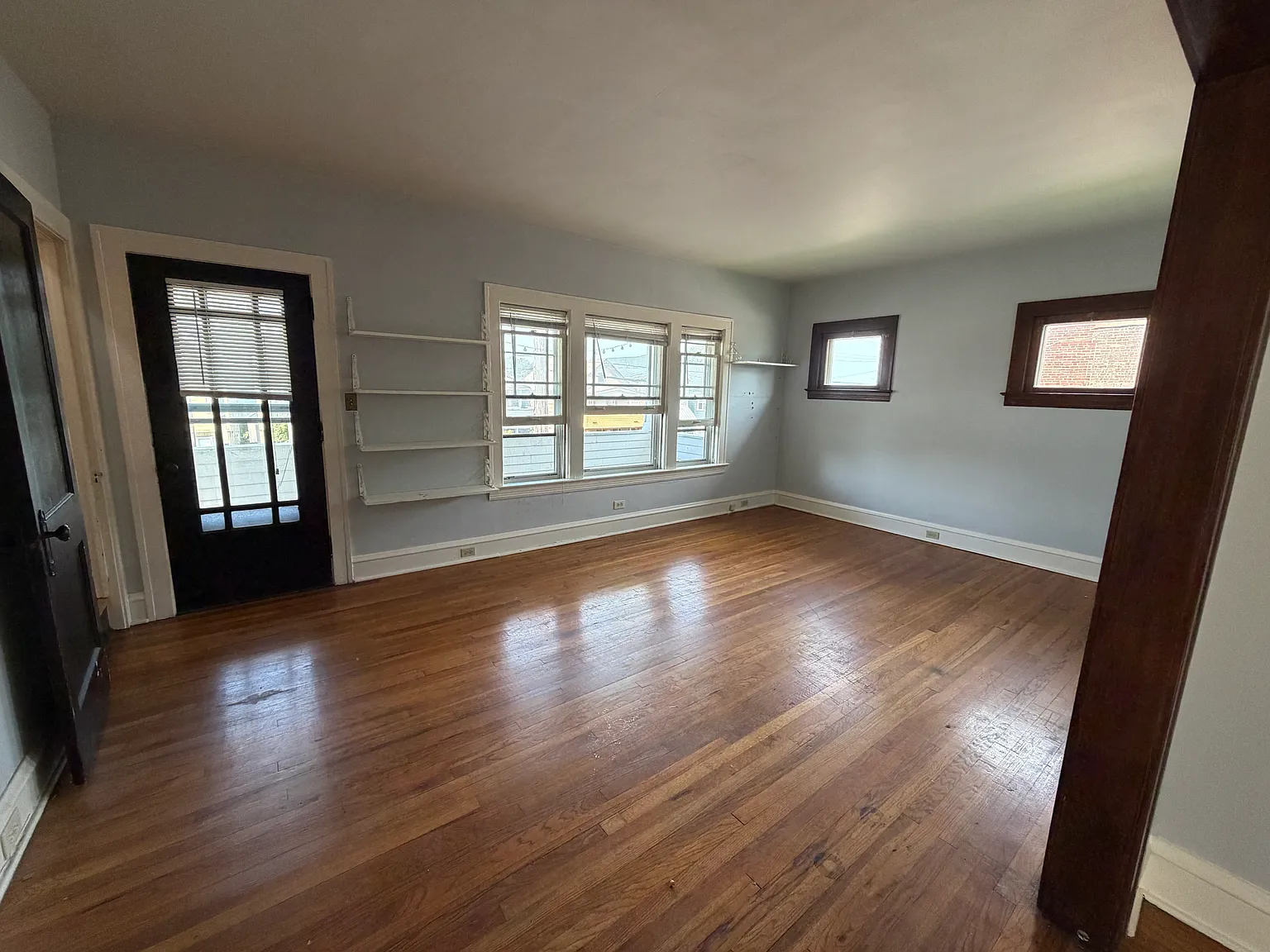 2 bed, 1200 sqft, $1,500 — Photo 3