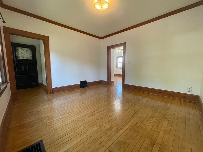 2521 W Michigan St — Photo 3