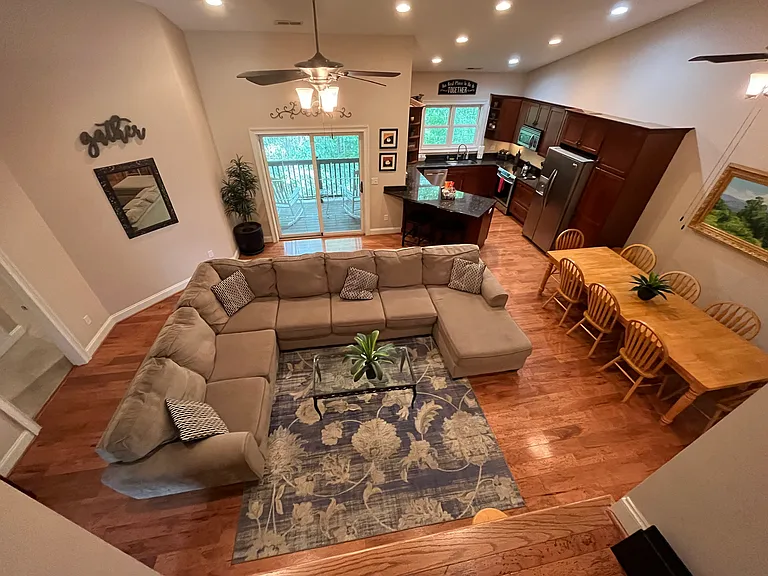35 Winter Hawk Dr — Photo 2