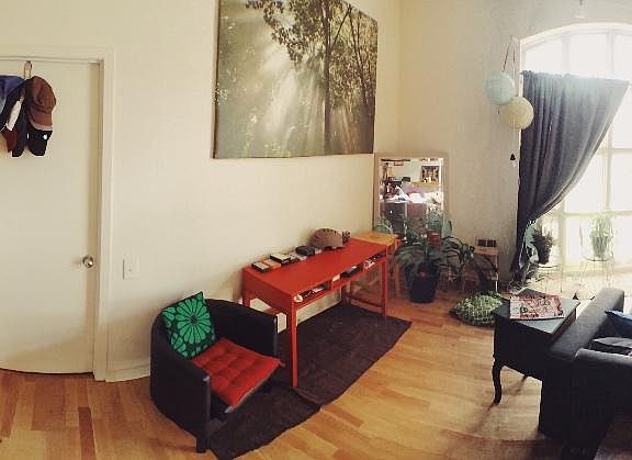5th image of 2629 Brown St APT 102