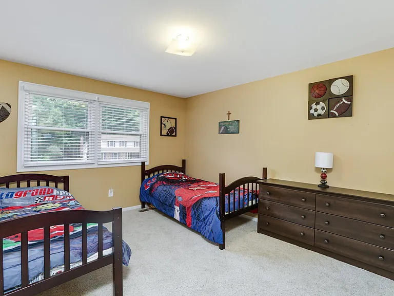 48124 Liberty Dr — Photo 26