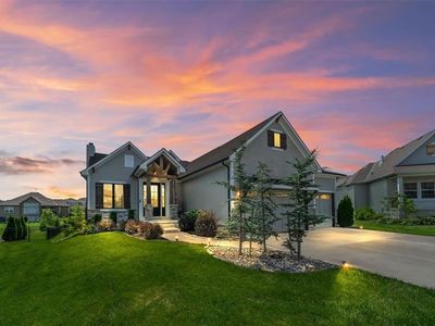 3053 NW Thoreau Ln, Lees Summit, MO, 64081