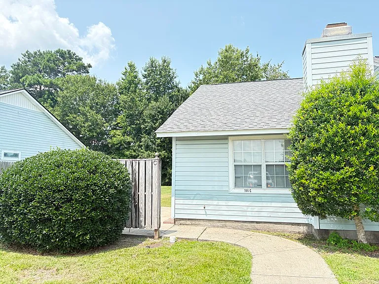 144C Witten Cir — Photo 2