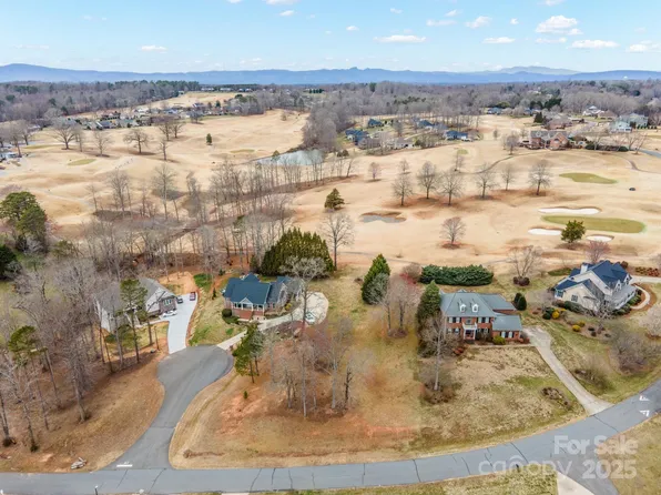 4283 5th Ct, Morganton, NC 28655