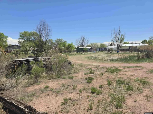 N 1/2 603 W Wheatland St, Guernsey, WY 82214