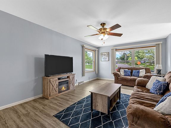 5th image of 5515 Cedar Dr NW