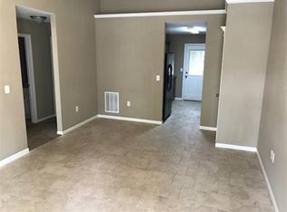 212 N Water St APT B, Warrensburg, MO 64093