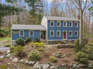 70 Williams Rd, Smithfield, RI 02917