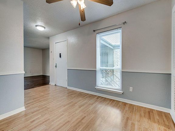 4th image of 6414 Woodway Dr APT B