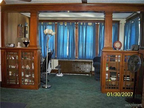 2nd image of 33 Cantwell Dr