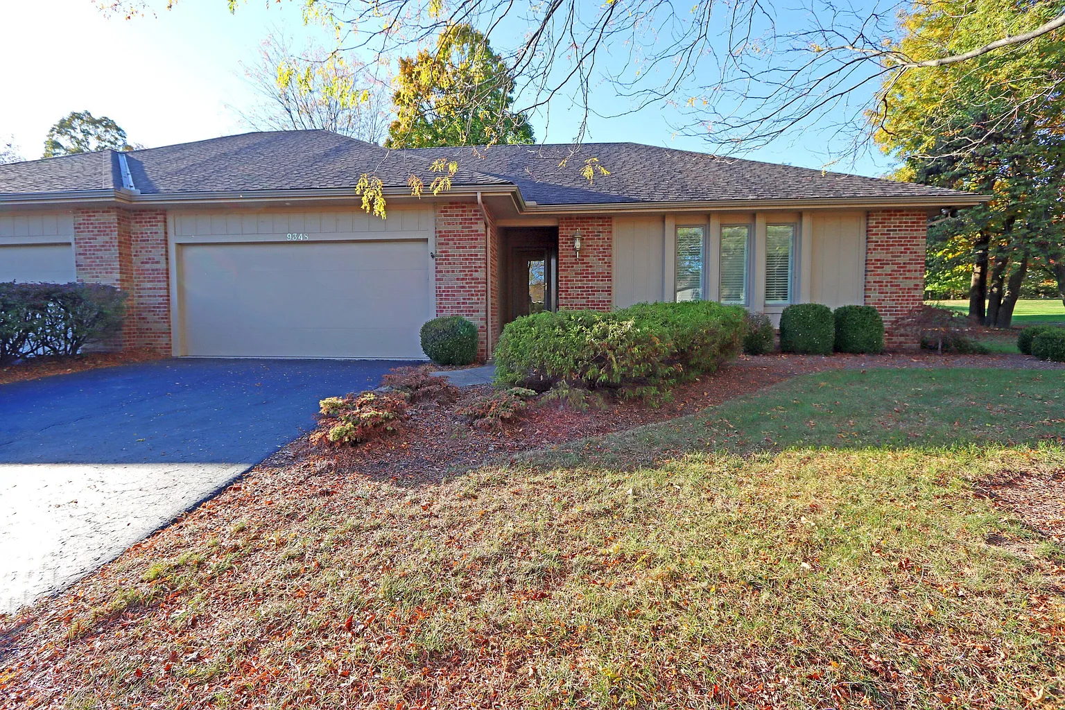 9348 Muirkirk Dr photo 1