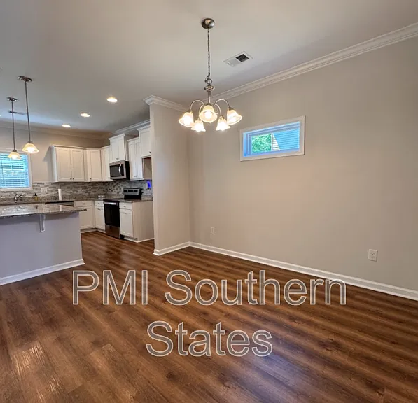 320 Alameda Ln — Photo 7