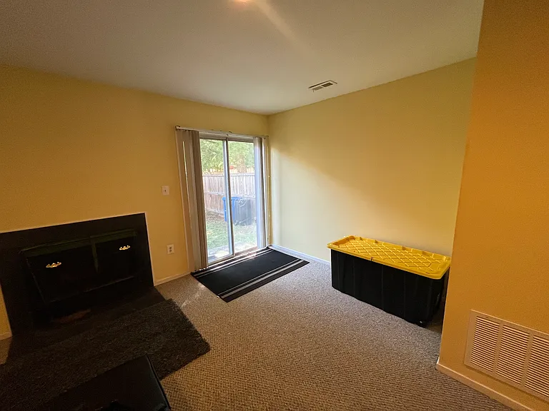 4229 Tazewell Ter — Photo 10