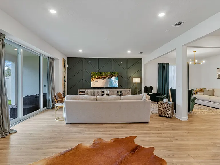 5674 Arborvista Dr — Photo 8