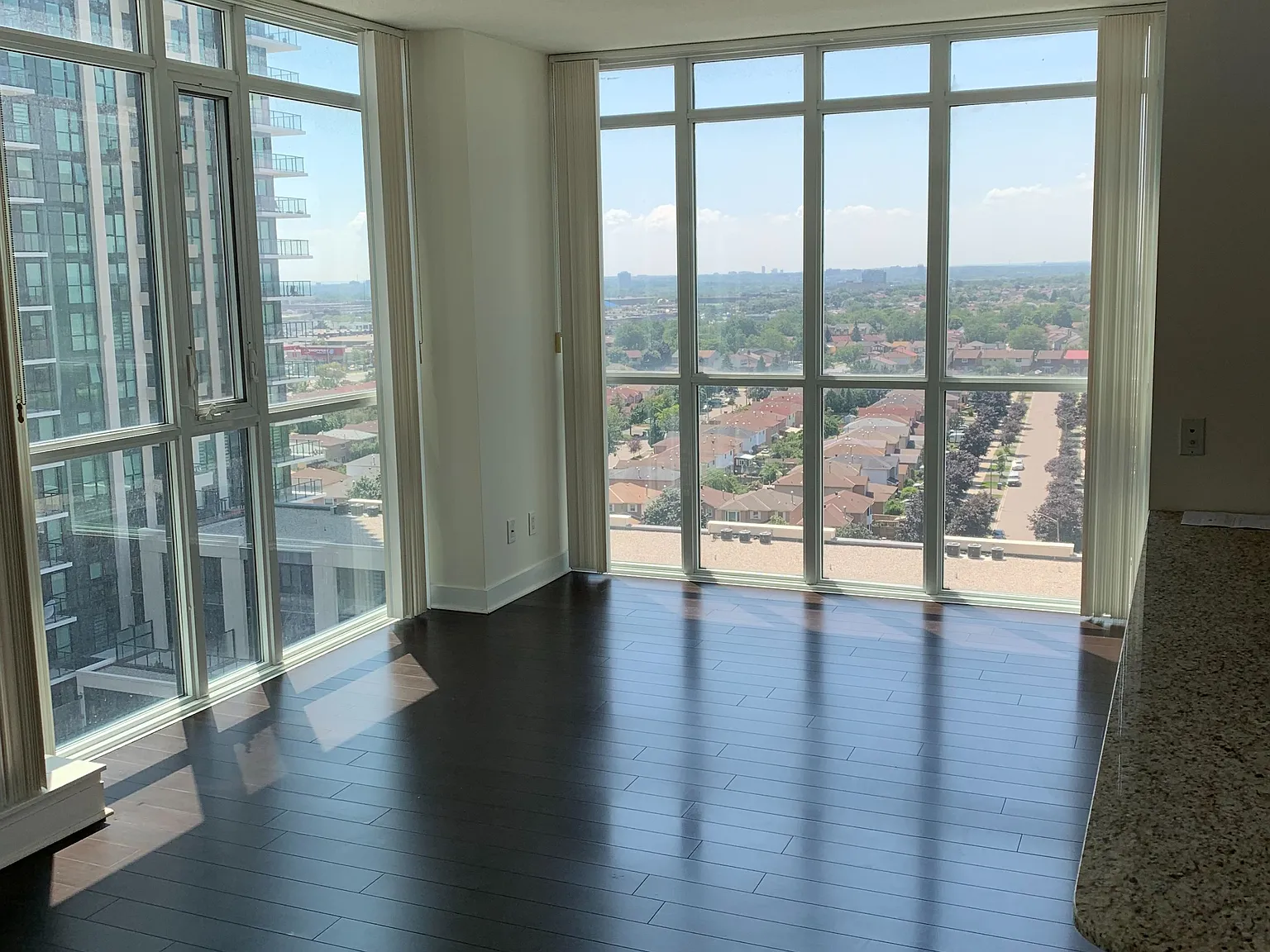 3 bed, $2,900 — Photo 2