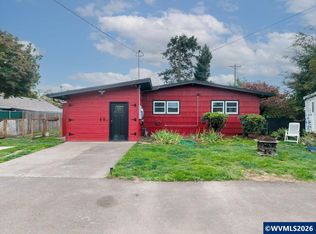 404 36th Ave NE, Salem, OR 97301