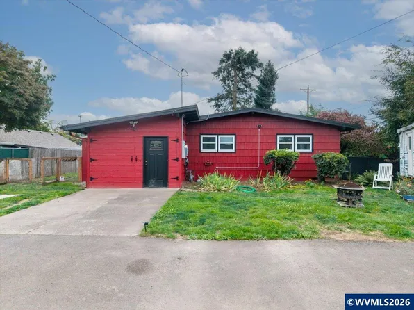 404 36th Ave NE, Salem, OR 97301