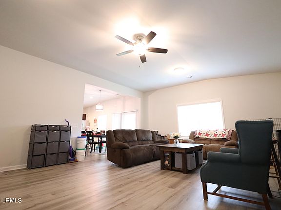 4th image of 102 Great Bend Drive