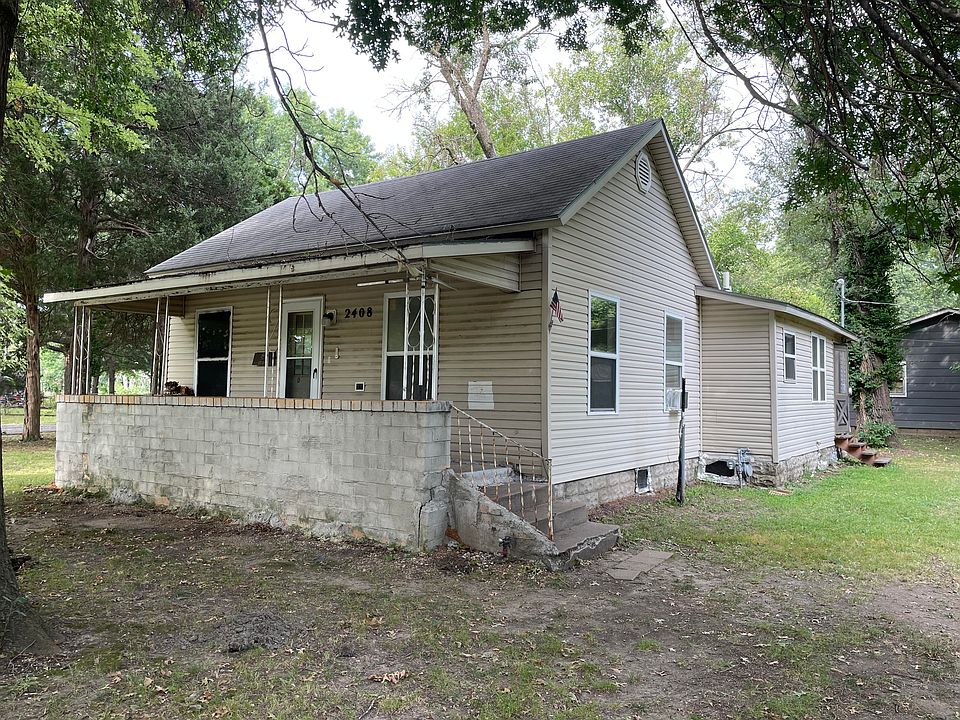1st image of 2408 N Grand Street